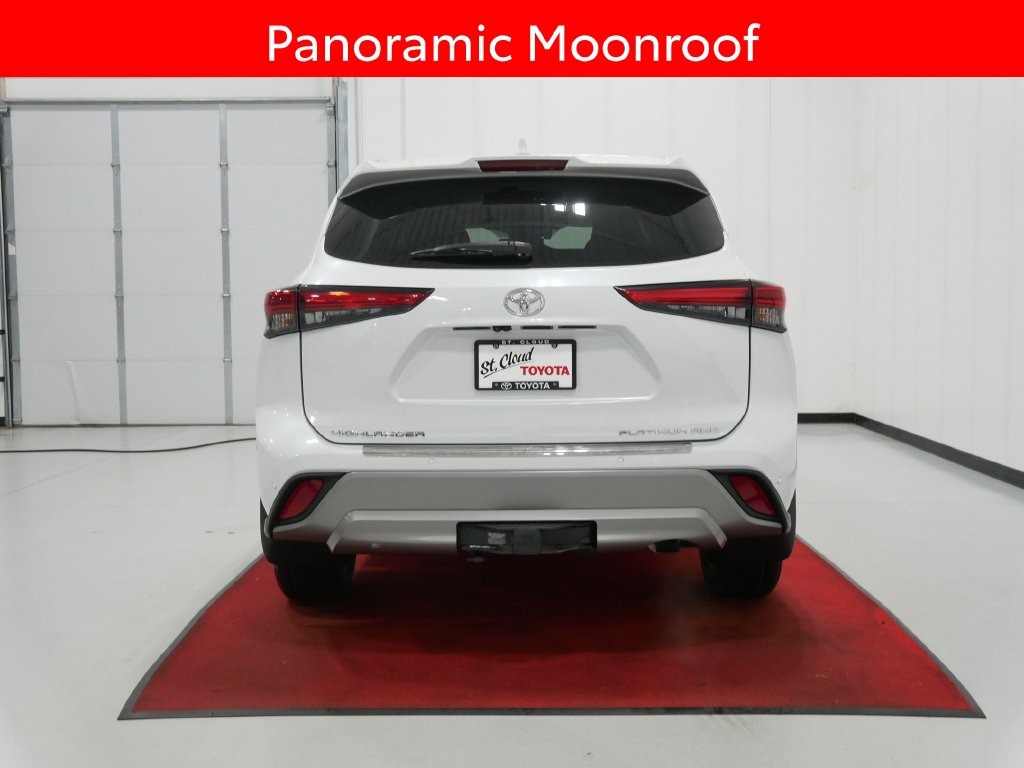 2023 Toyota HIGHTLANDER PLATINUM in Saint Joseph, Minnesota - Photo 8