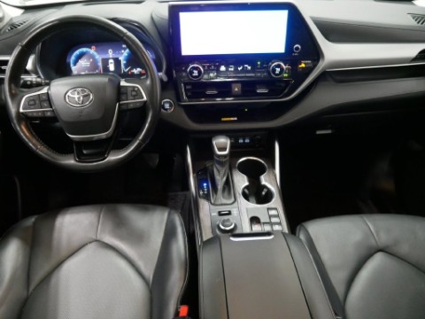 2023 Toyota HIGHTLANDER PLATINUM in Saint Joseph, Minnesota - Photo 27