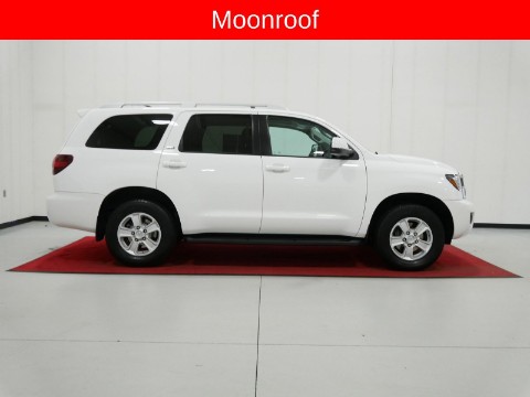 2019 Toyota SEQUOIA SR5 in Saint Joseph, Minnesota - Photo 5