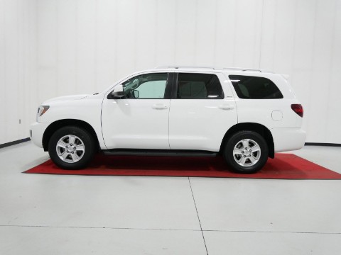 2019 Toyota SEQUOIA SR5 in Saint Joseph, Minnesota - Photo 11