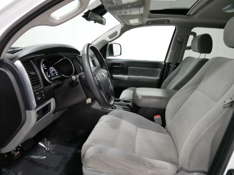 2019 Toyota SEQUOIA SR5 in Saint Joseph, Minnesota - Photo 14