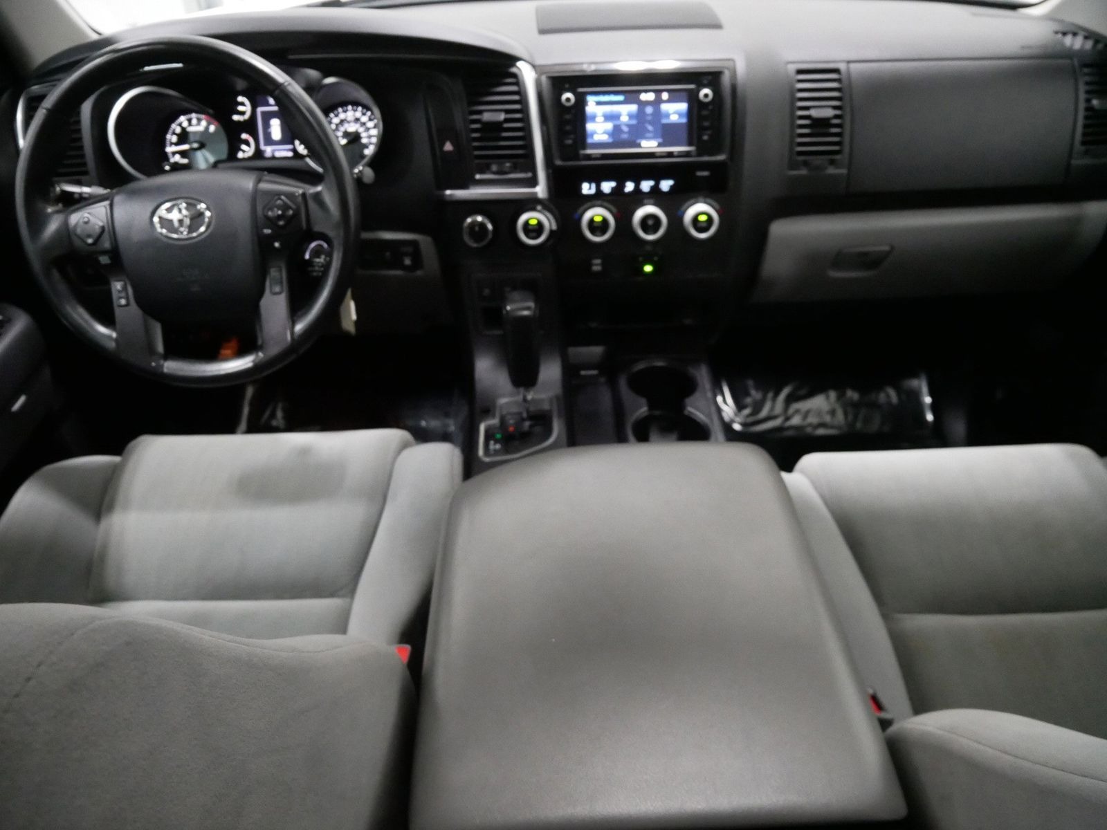 2019 Toyota SEQUOIA SR5 in Saint Joseph, Minnesota - Photo 22