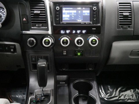 2019 Toyota SEQUOIA SR5 in Saint Joseph, Minnesota - Photo 23