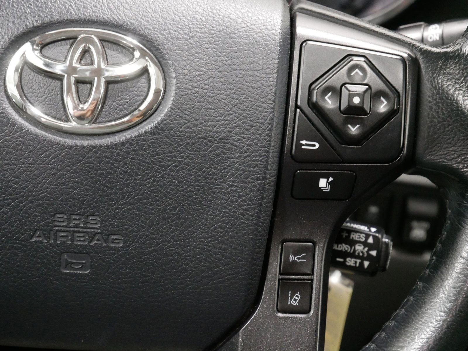 2019 Toyota SEQUOIA SR5 in Saint Joseph, Minnesota - Photo 26
