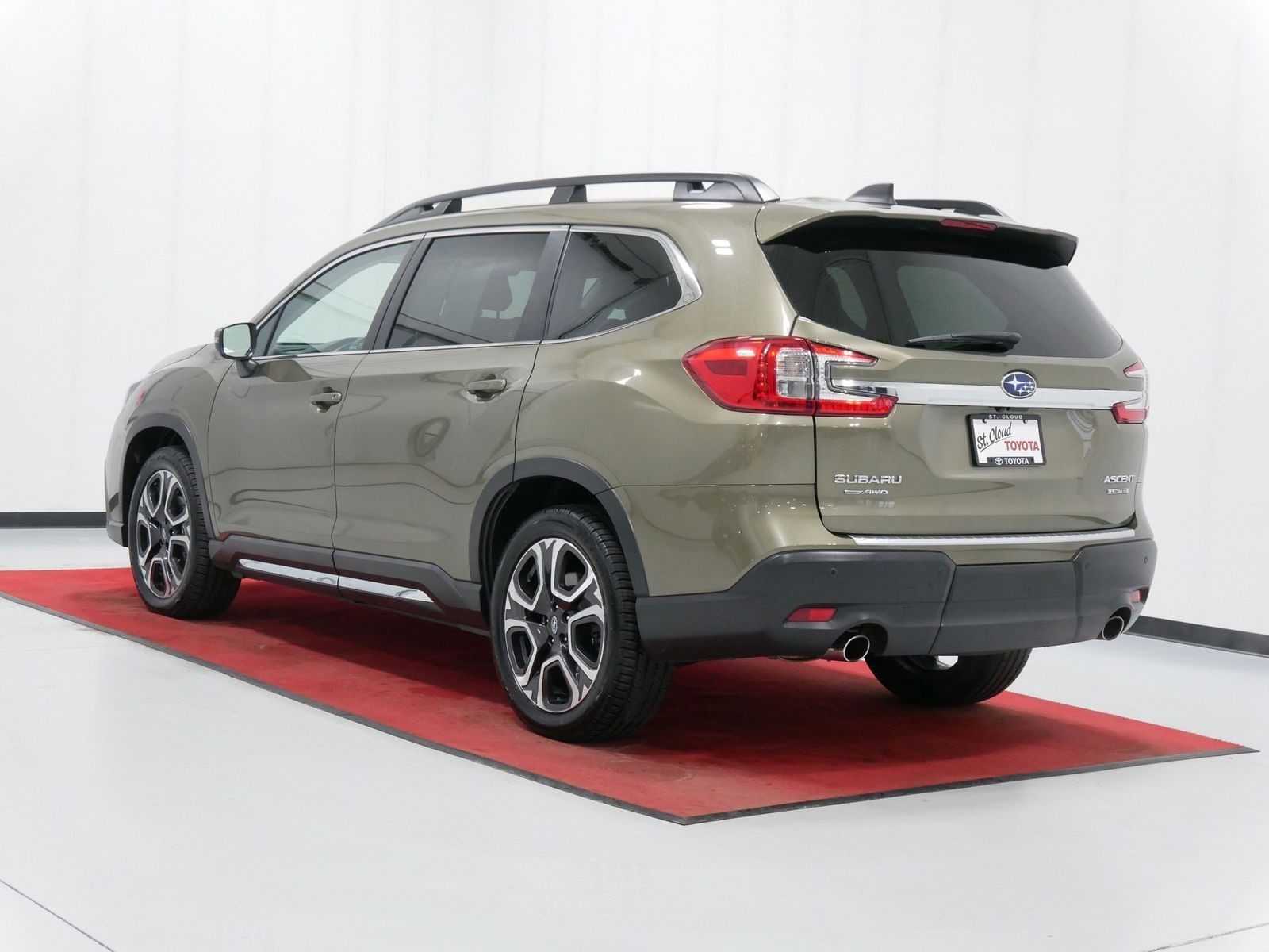 2023 Subaru ASCENT LIMITED in Saint Joseph, Minnesota - Photo 10