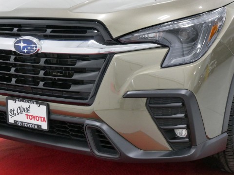 2023 Subaru ASCENT LIMITED in Saint Joseph, Minnesota - Photo 13
