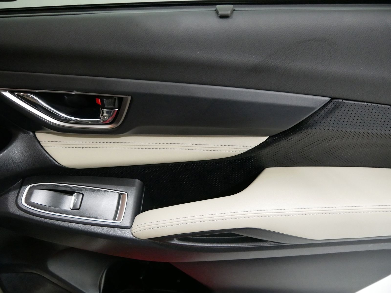 2023 Subaru ASCENT LIMITED in Saint Joseph, Minnesota - Photo 29