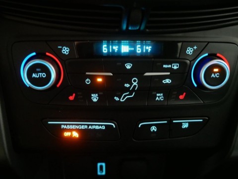 2018 Ford ESCAPE SE in Saint Joseph, Minnesota - Photo 34