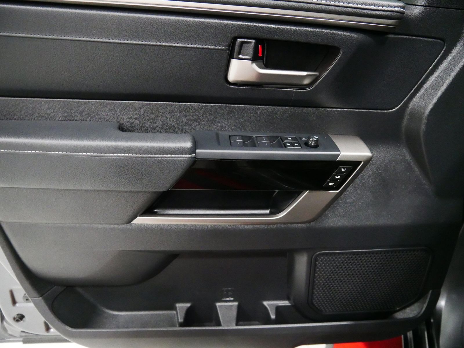 2026 Toyota TUNDRA HYBRID LIMITED 5.5' BED in Saint Joseph, Minnesota - Photo 16