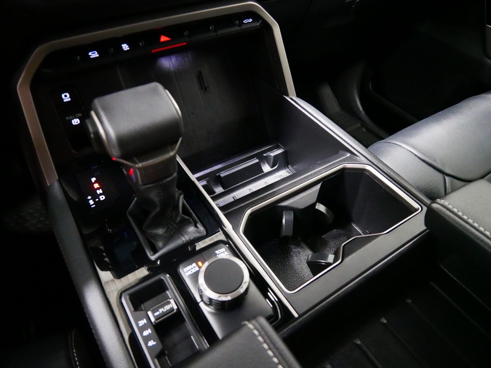 2026 Toyota TUNDRA HYBRID LIMITED 5.5' BED in Saint Joseph, Minnesota - Photo 36