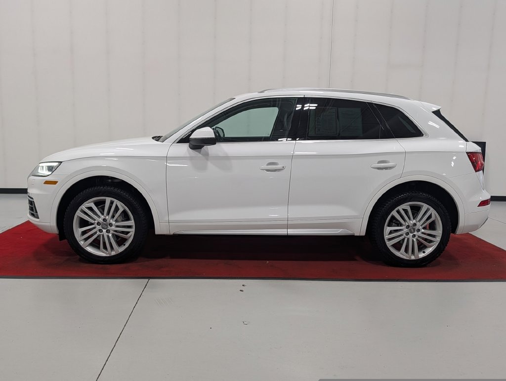 2018 AUDI Q5 2.0T in Saint Joseph, Minnesota - Photo 11