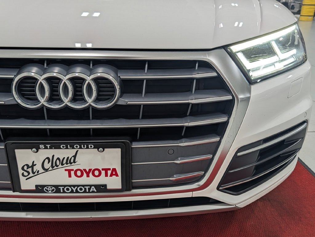 2018 AUDI Q5 2.0T in Saint Joseph, Minnesota - Photo 13