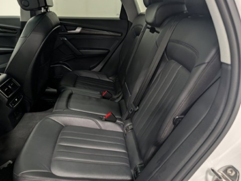 2018 AUDI Q5 2.0T in Saint Joseph, Minnesota - Photo 20