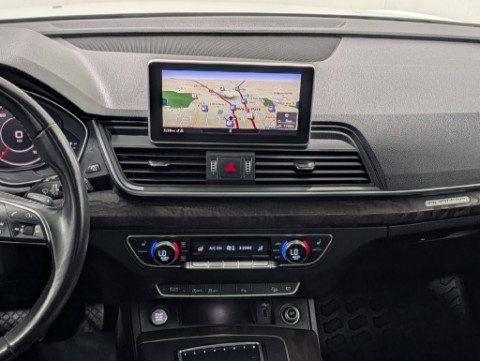 2018 AUDI Q5 2.0T in Saint Joseph, Minnesota - Photo 24