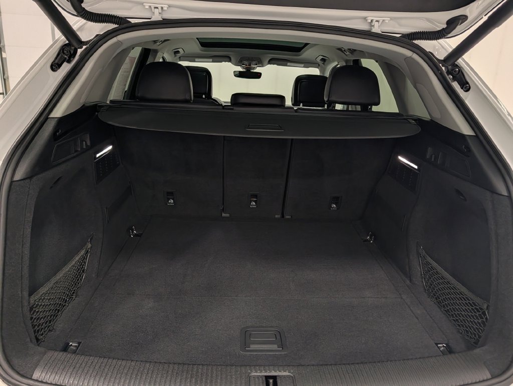 2018 AUDI Q5 2.0T in Saint Joseph, Minnesota - Photo 26