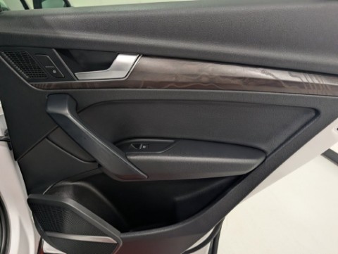 2018 AUDI Q5 2.0T in Saint Joseph, Minnesota - Photo 29