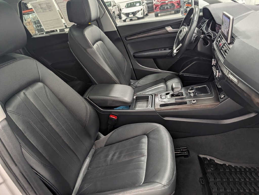 2018 AUDI Q5 2.0T in Saint Joseph, Minnesota - Photo 30