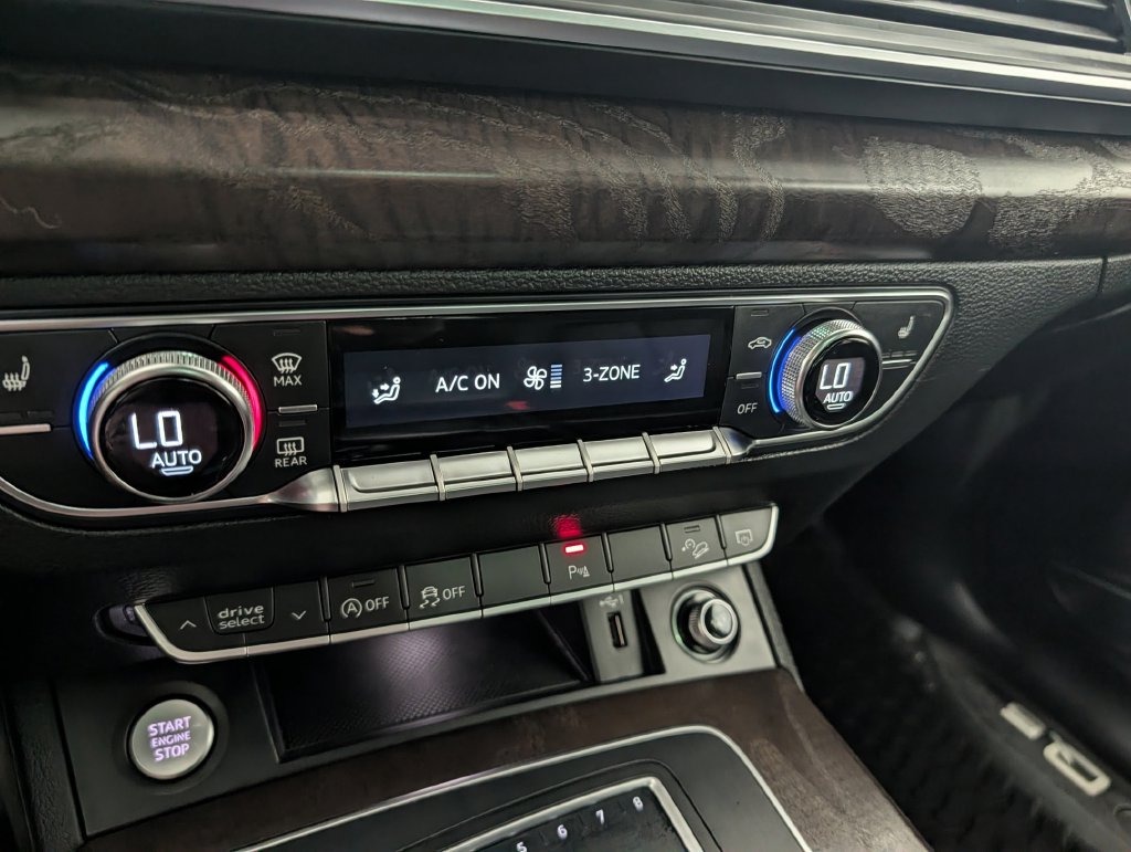 2018 AUDI Q5 2.0T in Saint Joseph, Minnesota - Photo 35
