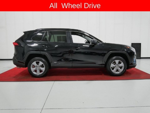 2022 Toyota RAV4 HYBRID LE in Saint Joseph, Minnesota - Photo 5
