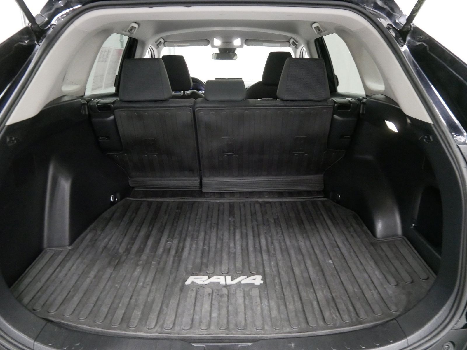 2022 Toyota RAV4 HYBRID LE in Saint Joseph, Minnesota - Photo 26
