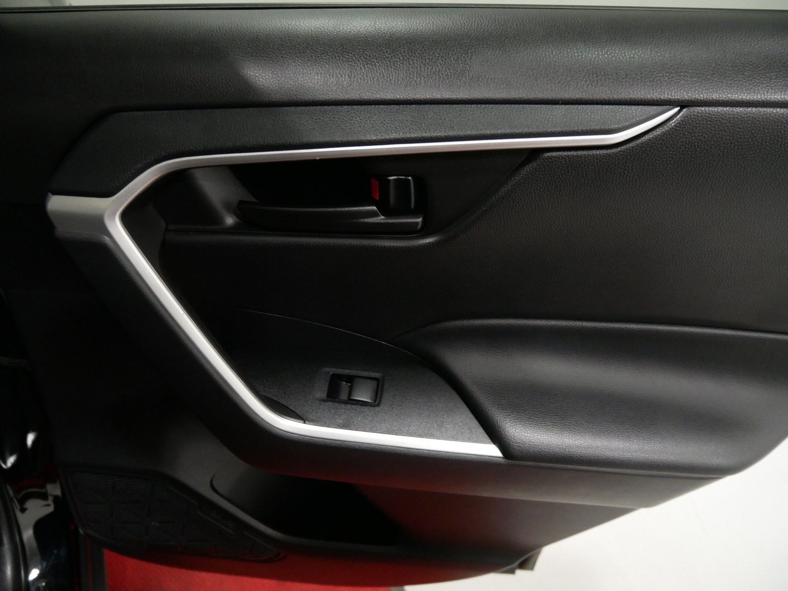 2022 Toyota RAV4 HYBRID LE in Saint Joseph, Minnesota - Photo 28