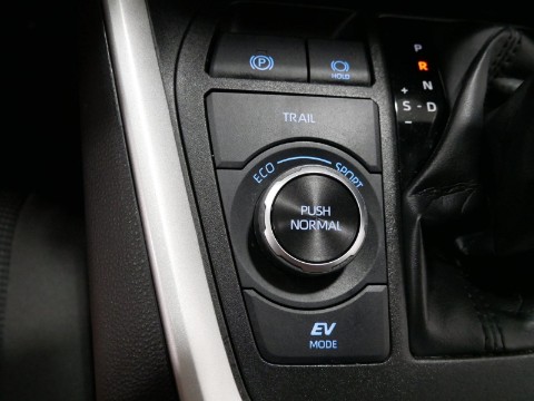 2022 Toyota RAV4 HYBRID LE in Saint Joseph, Minnesota - Photo 35