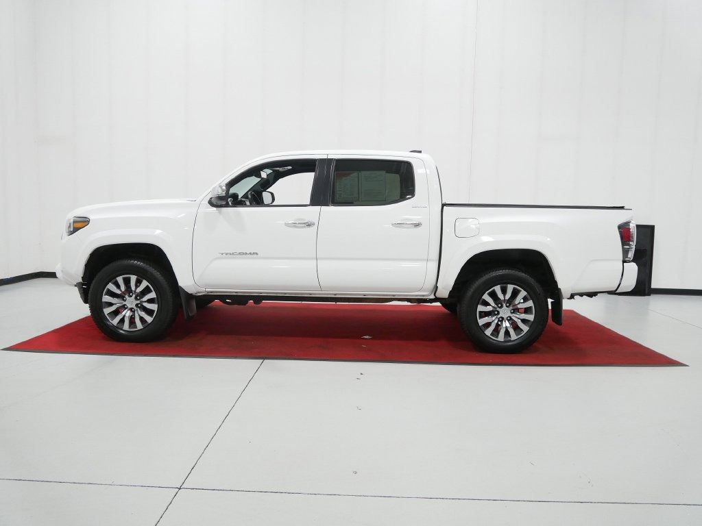 2020 Toyota TACOMA LIMITED 5' BED in Saint Joseph, Minnesota - Photo 11