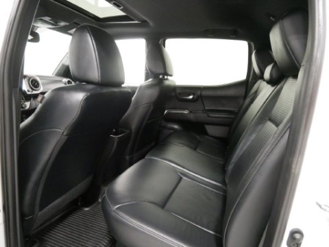 2020 Toyota TACOMA LIMITED 5' BED in Saint Joseph, Minnesota - Photo 20