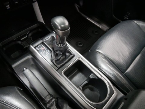 2020 Toyota TACOMA LIMITED 5' BED in Saint Joseph, Minnesota - Photo 36