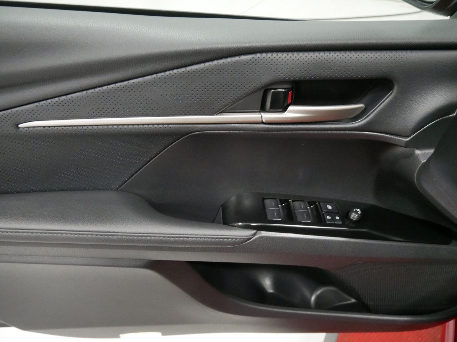 2025 Toyota CAMRY XSE AWD in Saint Joseph, Minnesota - Photo 17