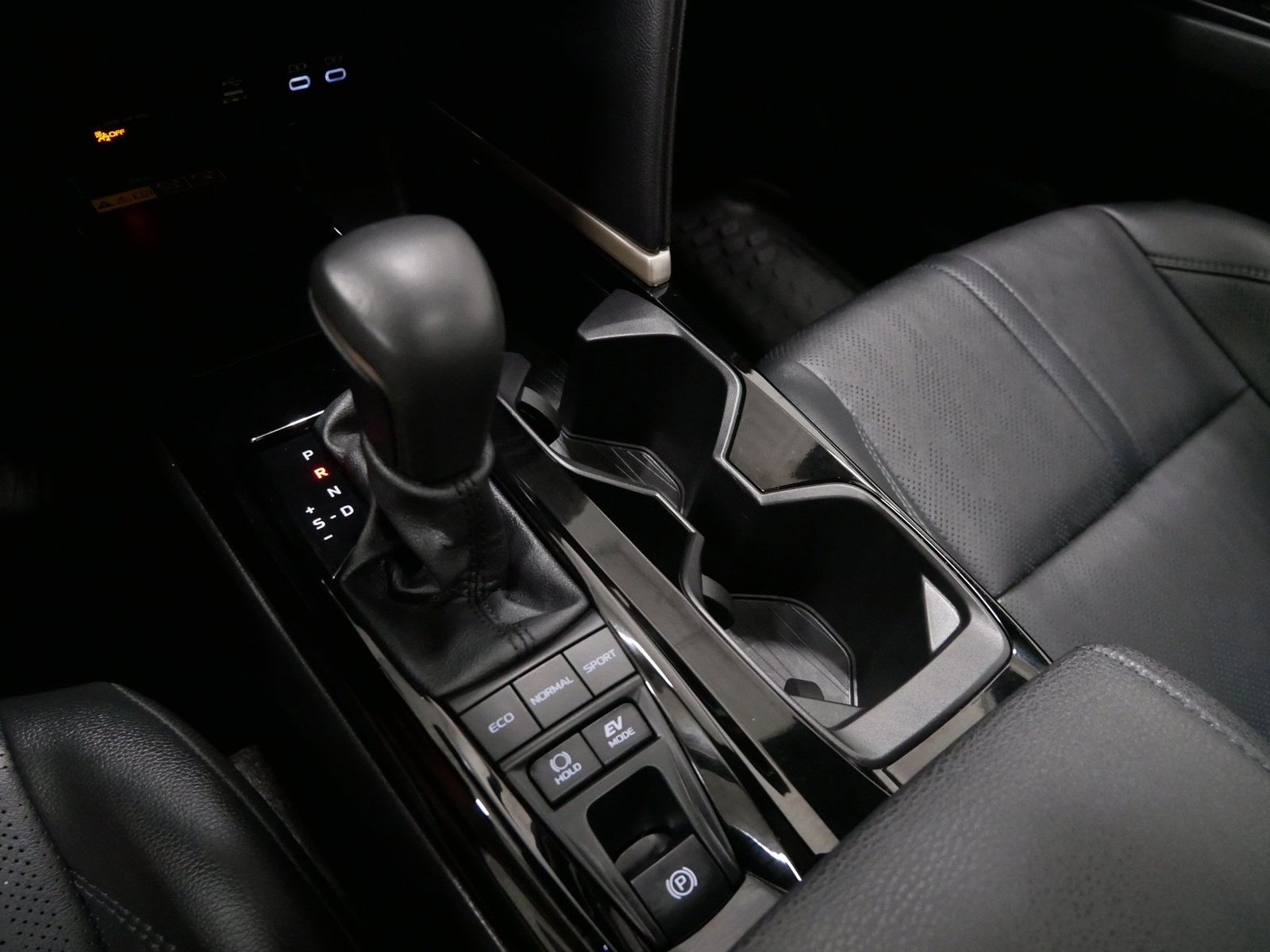2025 Toyota CAMRY XSE AWD in Saint Joseph, Minnesota - Photo 36