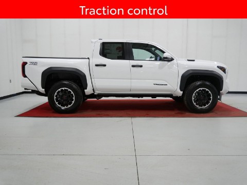 2026 Toyota TACOMA HYBRID TRD OFF-ROAD 5' BED in Saint Joseph, Minnesota - Photo 5