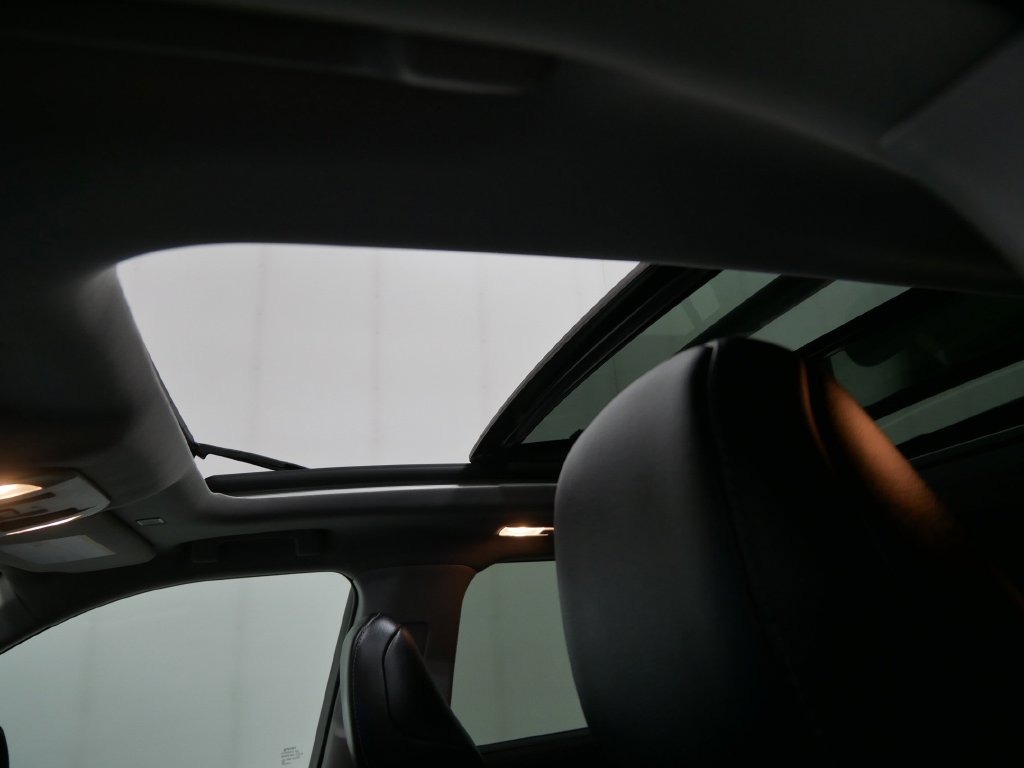 2025 Toyota HIGHLANDER HYBRID PLATINUM in Saint Joseph, Minnesota - Photo 16