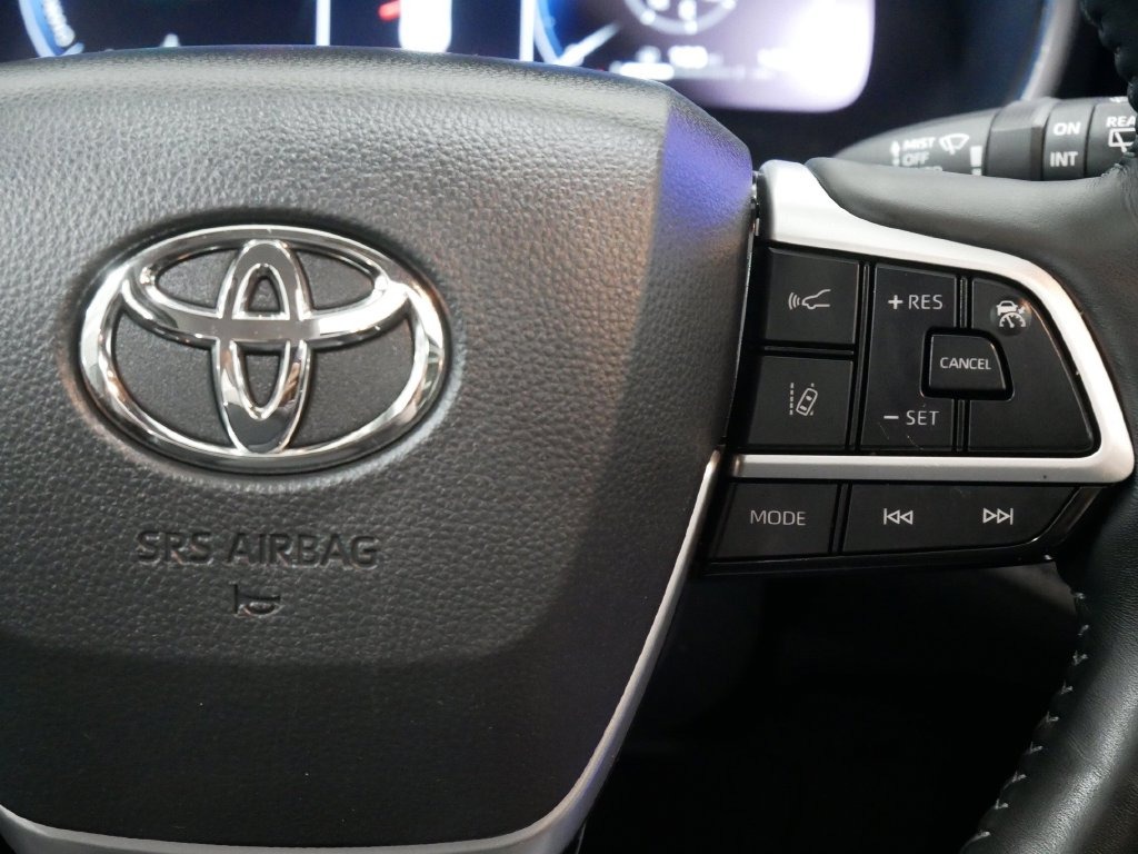 2025 Toyota HIGHLANDER HYBRID PLATINUM in Saint Joseph, Minnesota - Photo 26