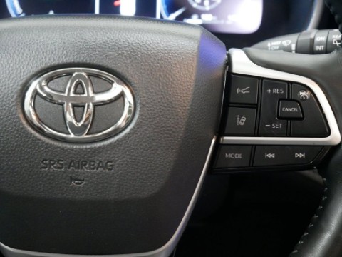 2025 Toyota HIGHLANDER HYBRID PLATINUM in Saint Joseph, Minnesota - Photo 26