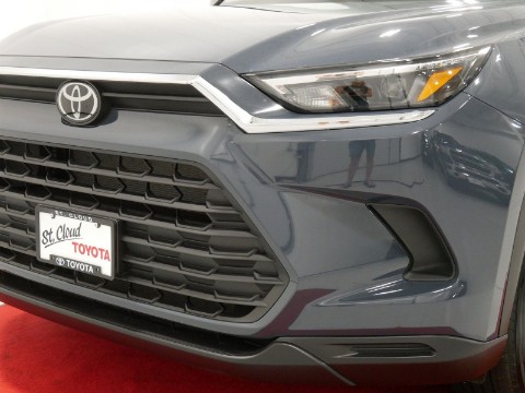 2025 Toyota GRAND HIGHLANDER LE FWD in Saint Joseph, Minnesota - Photo 13