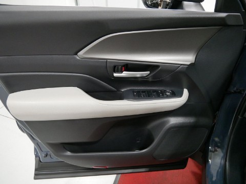 2025 Toyota GRAND HIGHLANDER LE FWD in Saint Joseph, Minnesota - Photo 16