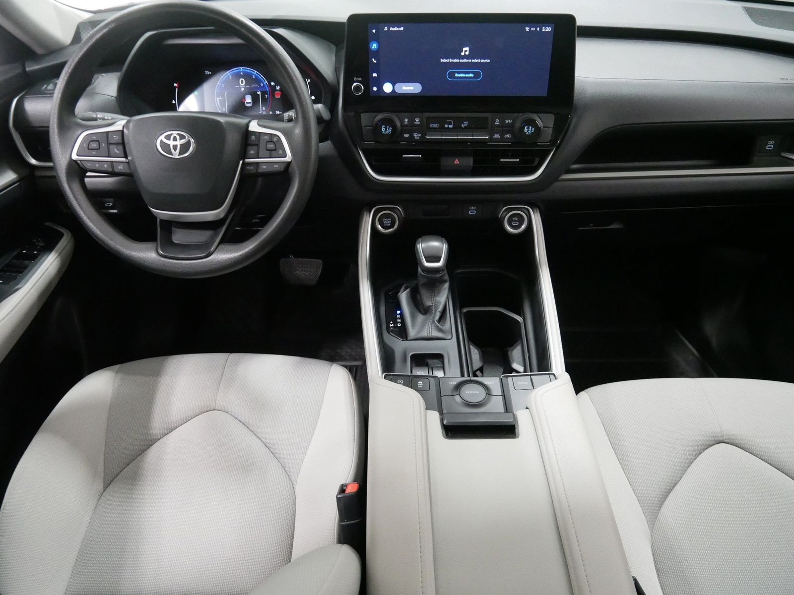 2025 Toyota GRAND HIGHLANDER LE FWD in Saint Joseph, Minnesota - Photo 22