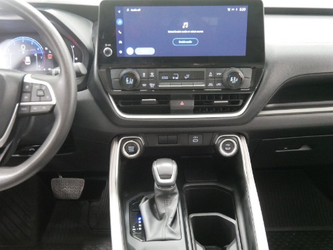 2025 Toyota GRAND HIGHLANDER LE FWD in Saint Joseph, Minnesota - Photo 23