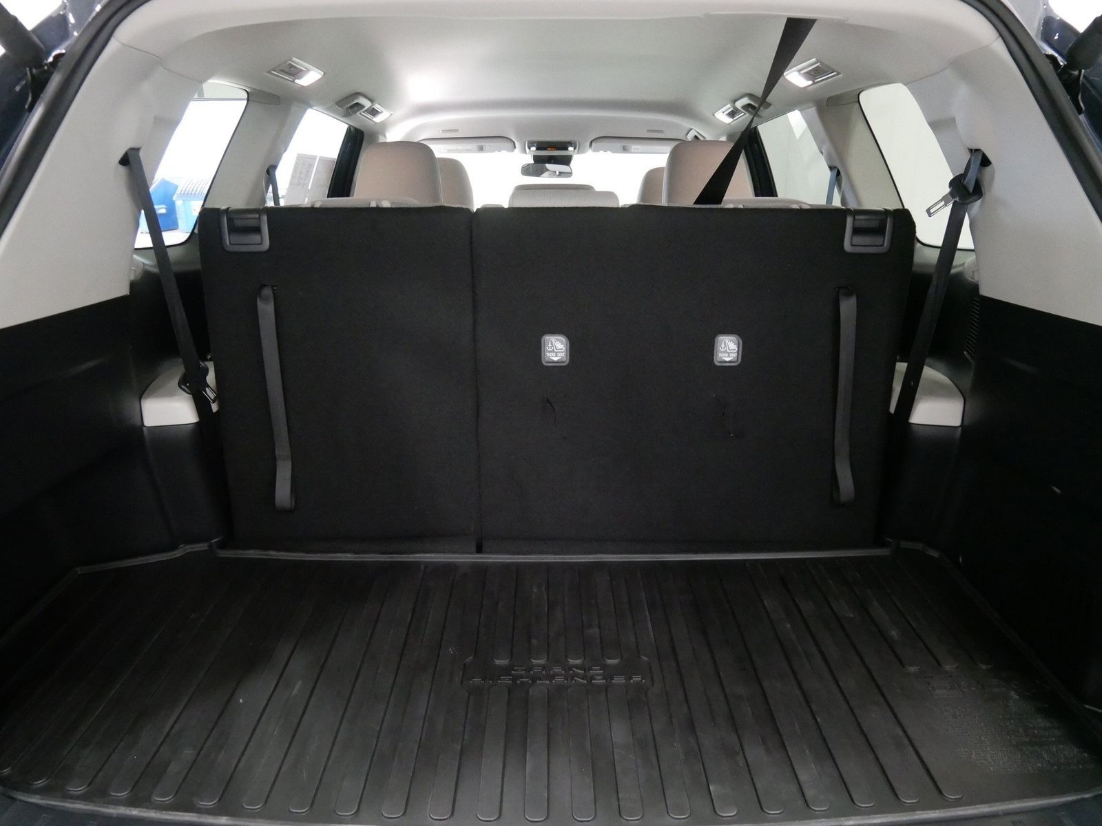 2025 Toyota GRAND HIGHLANDER LE FWD in Saint Joseph, Minnesota - Photo 27