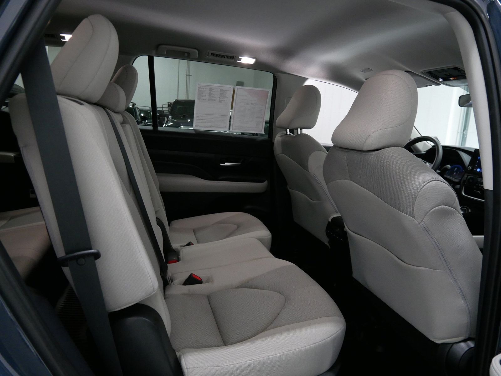 2025 Toyota GRAND HIGHLANDER LE FWD in Saint Joseph, Minnesota - Photo 28