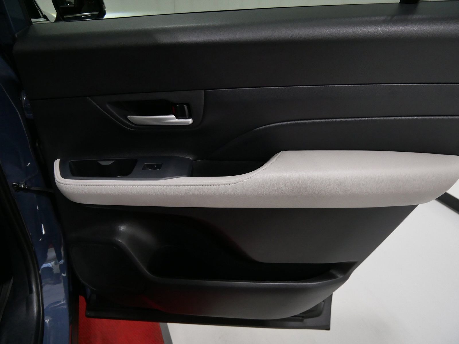2025 Toyota GRAND HIGHLANDER LE FWD in Saint Joseph, Minnesota - Photo 29