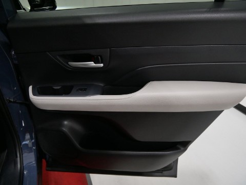 2025 Toyota GRAND HIGHLANDER LE FWD in Saint Joseph, Minnesota - Photo 29