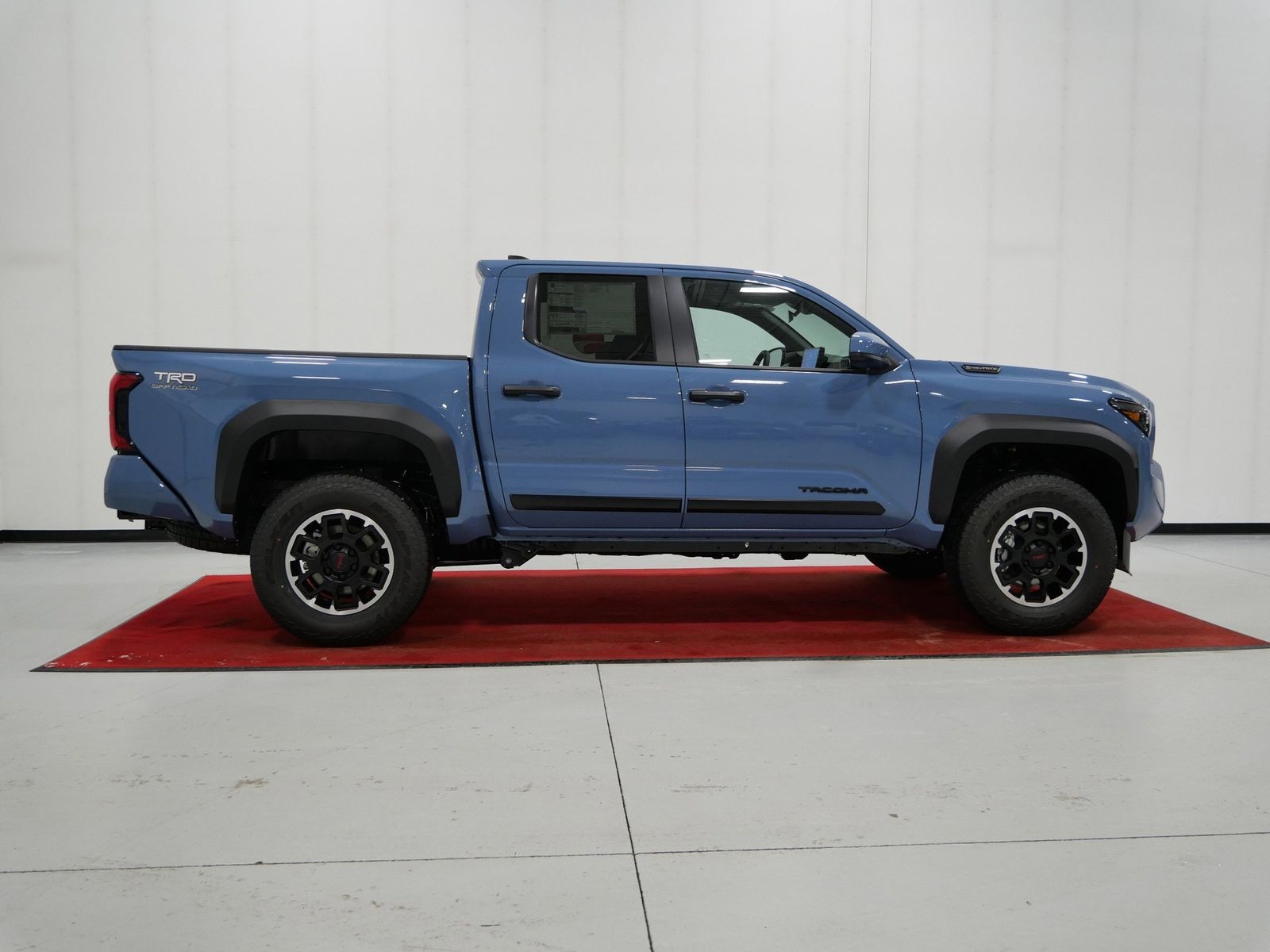 2026 Toyota TACOMA HYBRID TRD OFF-ROAD in Saint Joseph, Minnesota - Photo 5