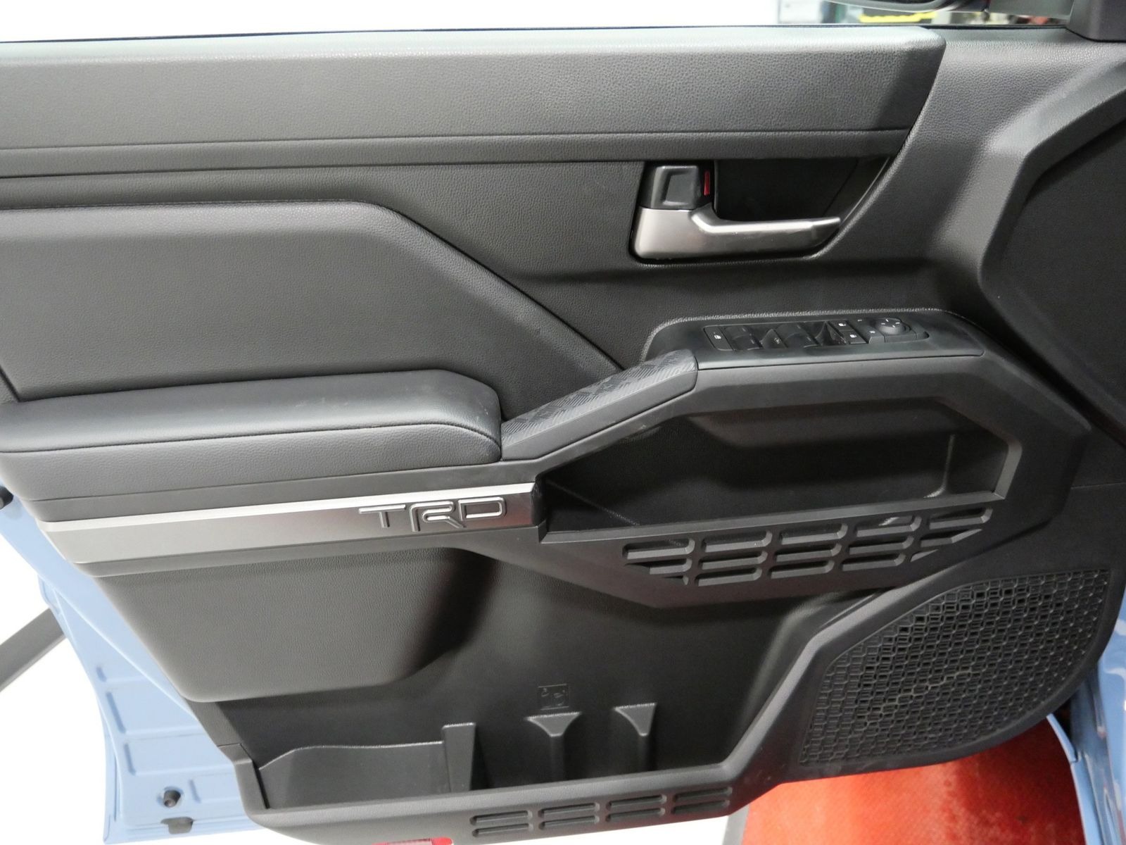 2026 Toyota TACOMA HYBRID TRD OFF-ROAD in Saint Joseph, Minnesota - Photo 11