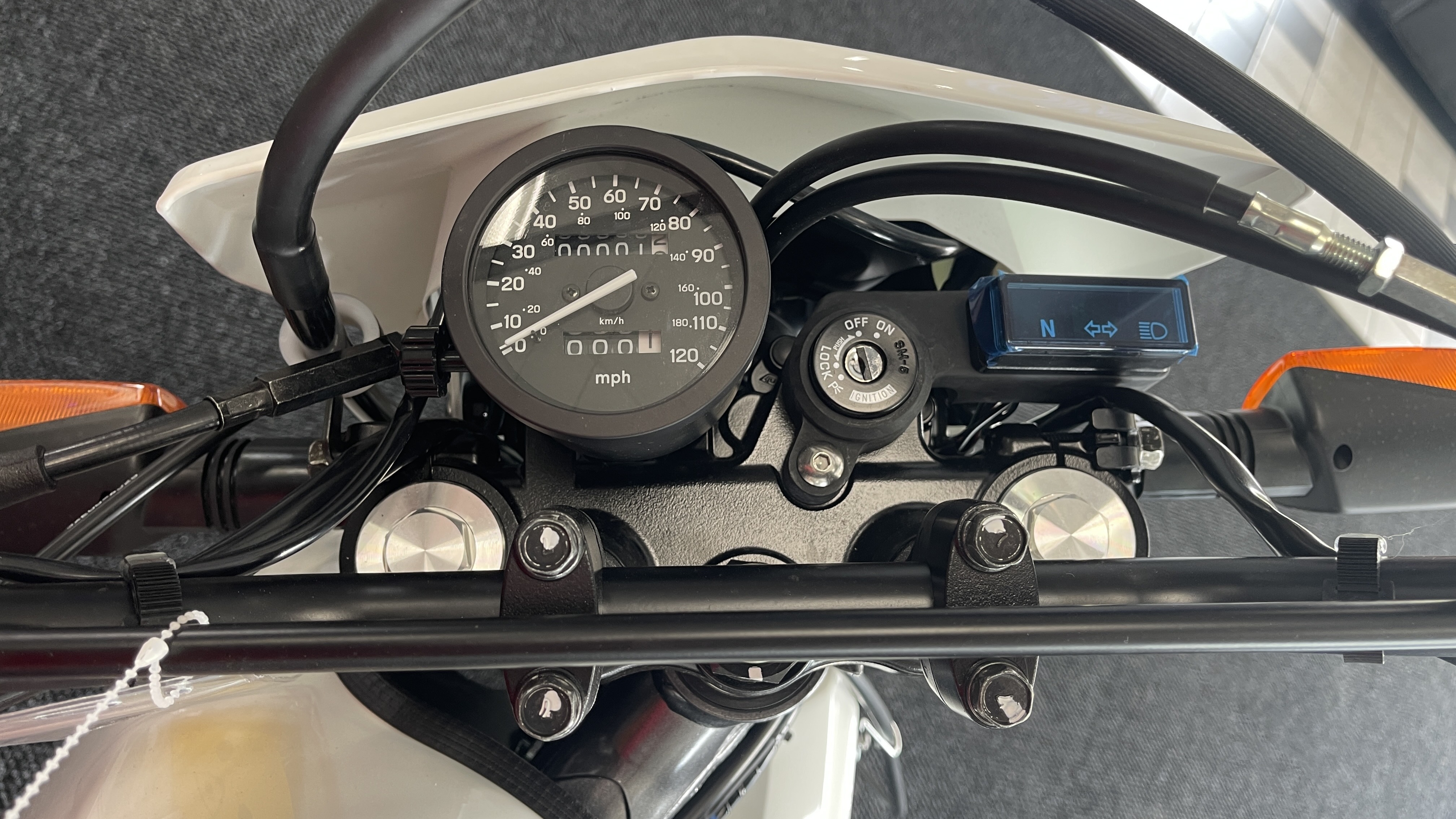 2025 Suzuki DR650S in Saint Joseph, Minnesota - Photo 18
