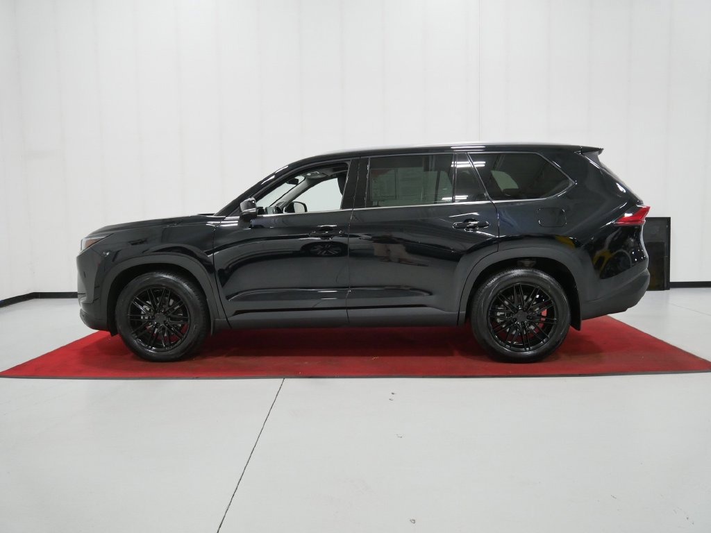 2024 Toyota GRAND HIGHLANDER LIMITED in Saint Joseph, Minnesota - Photo 11