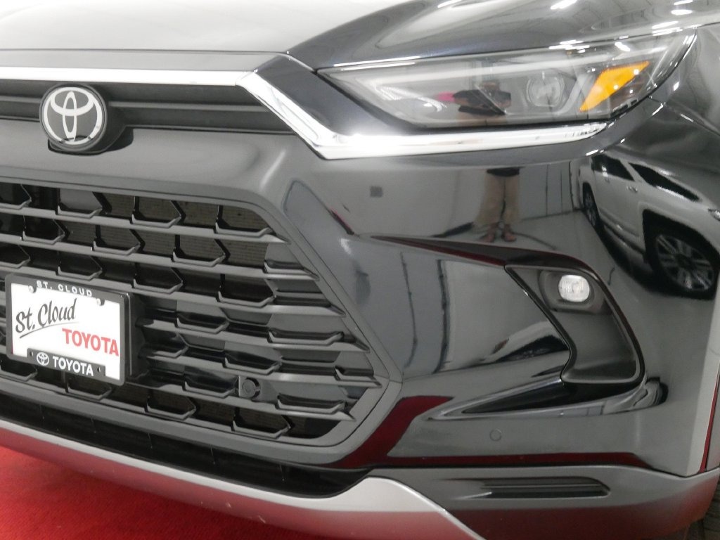 2024 Toyota GRAND HIGHLANDER LIMITED in Saint Joseph, Minnesota - Photo 13