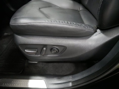 2024 Toyota GRAND HIGHLANDER LIMITED in Saint Joseph, Minnesota - Photo 15