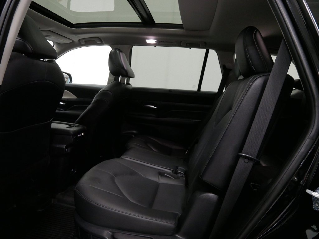 2024 Toyota GRAND HIGHLANDER LIMITED in Saint Joseph, Minnesota - Photo 20